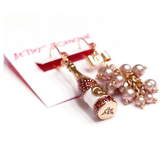 Authentic Betsey Johnson Wine Bottle Grapes Mismatch Dangle Earrings - Picture 3 of 5